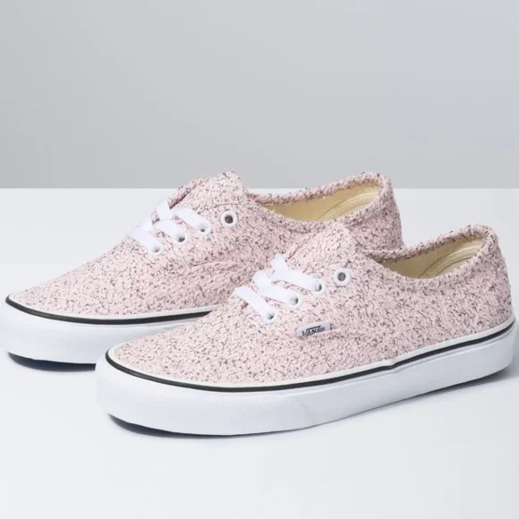 VANS Old Skool Pink Sweater Sneaker - Picture 1 of 6